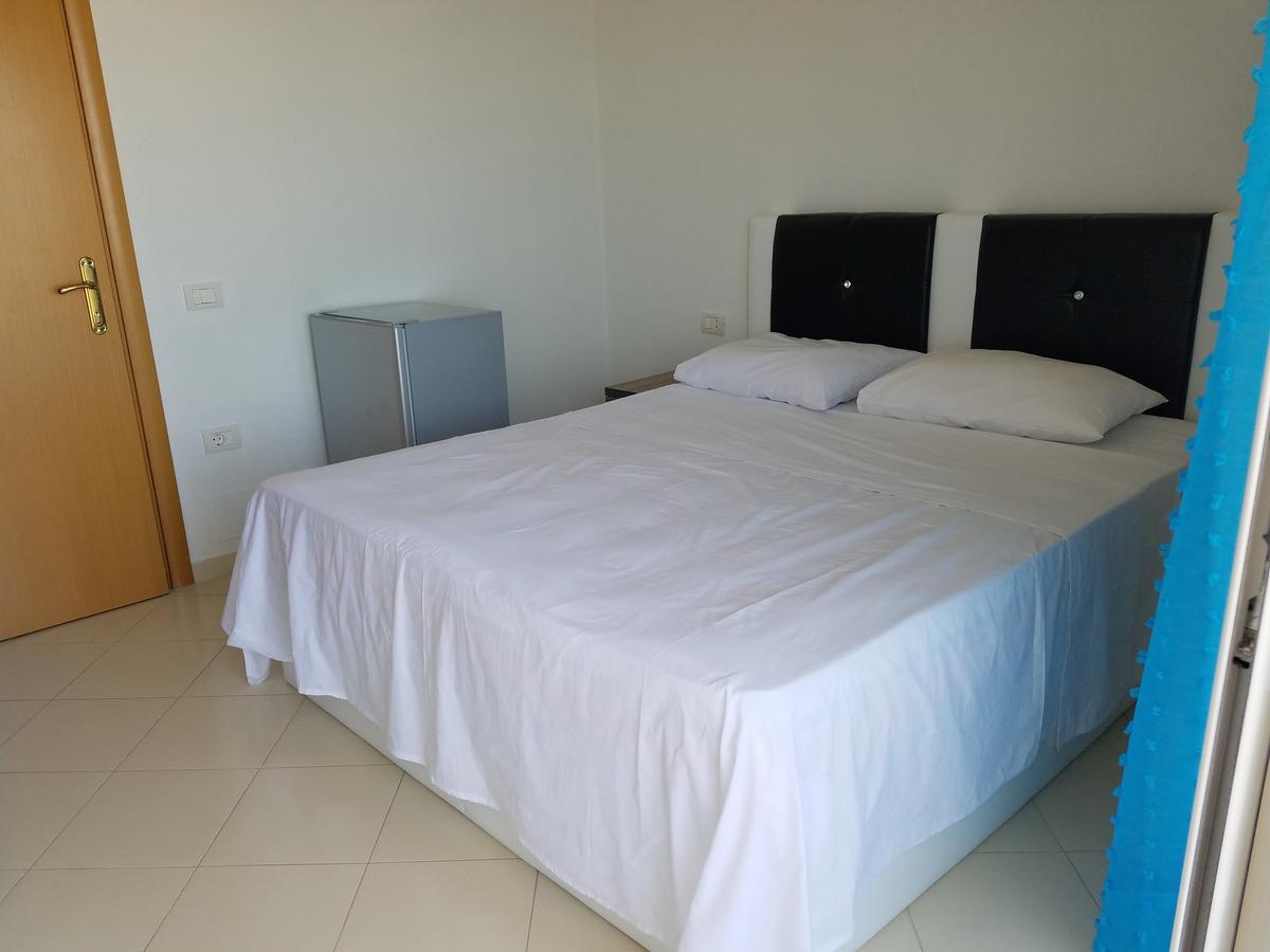 Sunset Hotel Roza Vlore Exterior photo